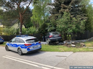 Nastolatek po amfetaminie &bdquo;wycelował&rdquo; w płot